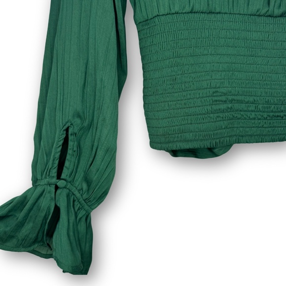 NWOT Anthropologie Emerald Green Blouse with Flutter Sleeve - Picture 5 of 7
